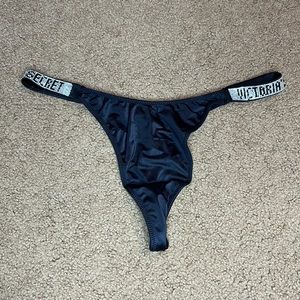 Victoria secret thong size large